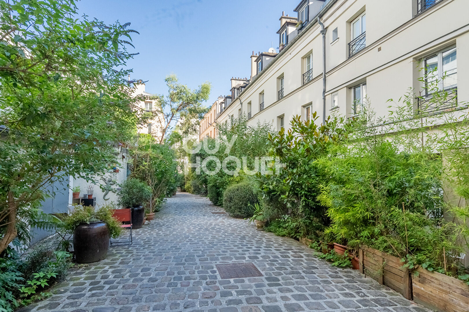 Appartement 2 pièce(s) 34.4 m2 Paris 11