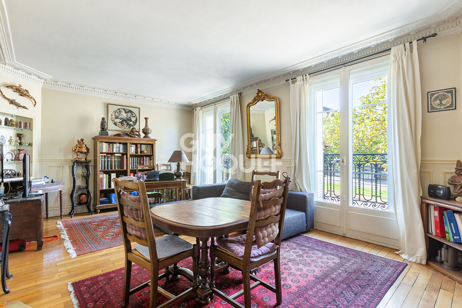 Appartement Paris 3/4 pièce(s) 84.7 m2