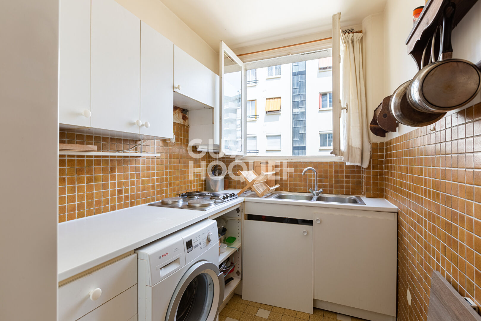 75015 CONVENTION - 3 PIÈCES 60M² AVEC BALCON