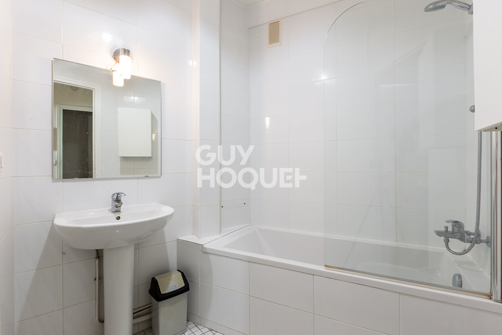 75015 CONVENTION - 3 PIÈCES 60M² AVEC BALCON