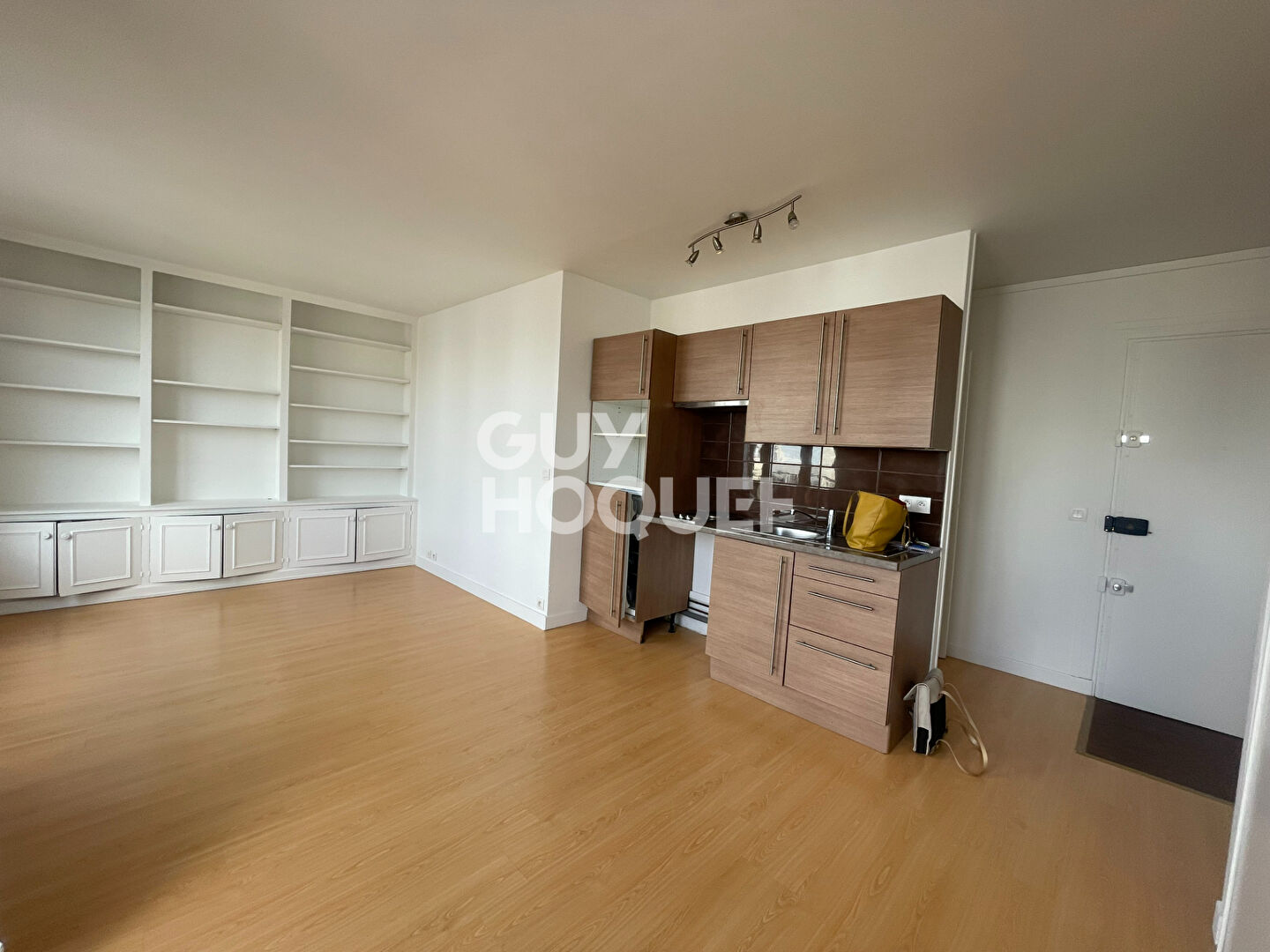 Appartement Paris 2 pièces avec Terrasse