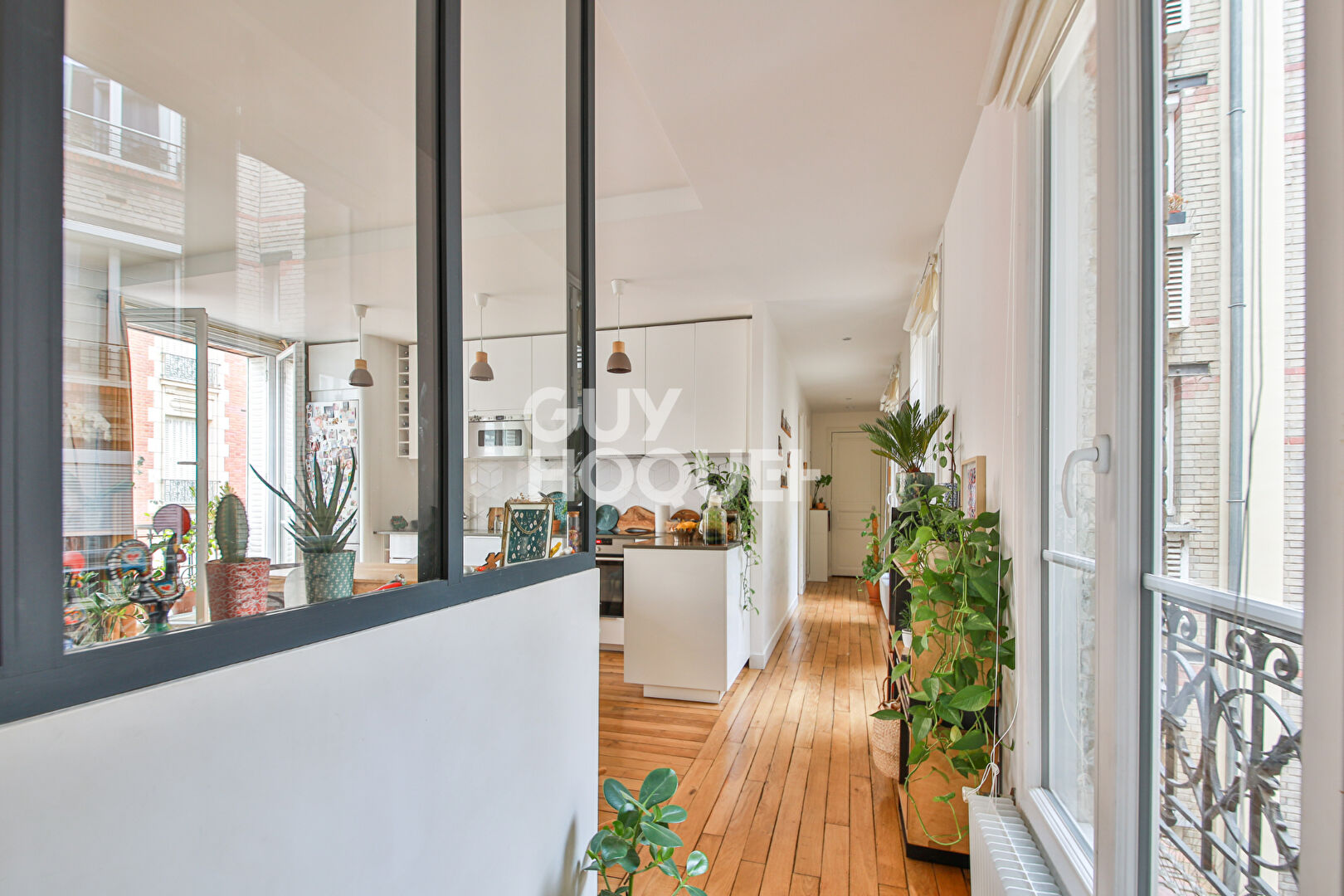 Magnifique 4 pièces 2 chambres proche Convention 75015 PARIS