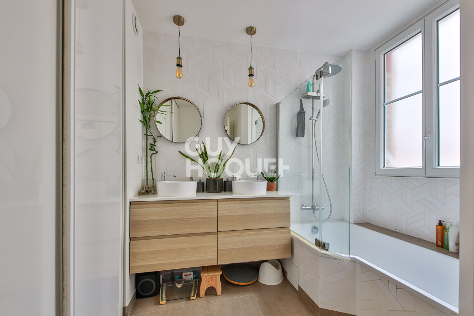 Magnifique 4 pièces 2 chambres proche Convention 75015 PARIS