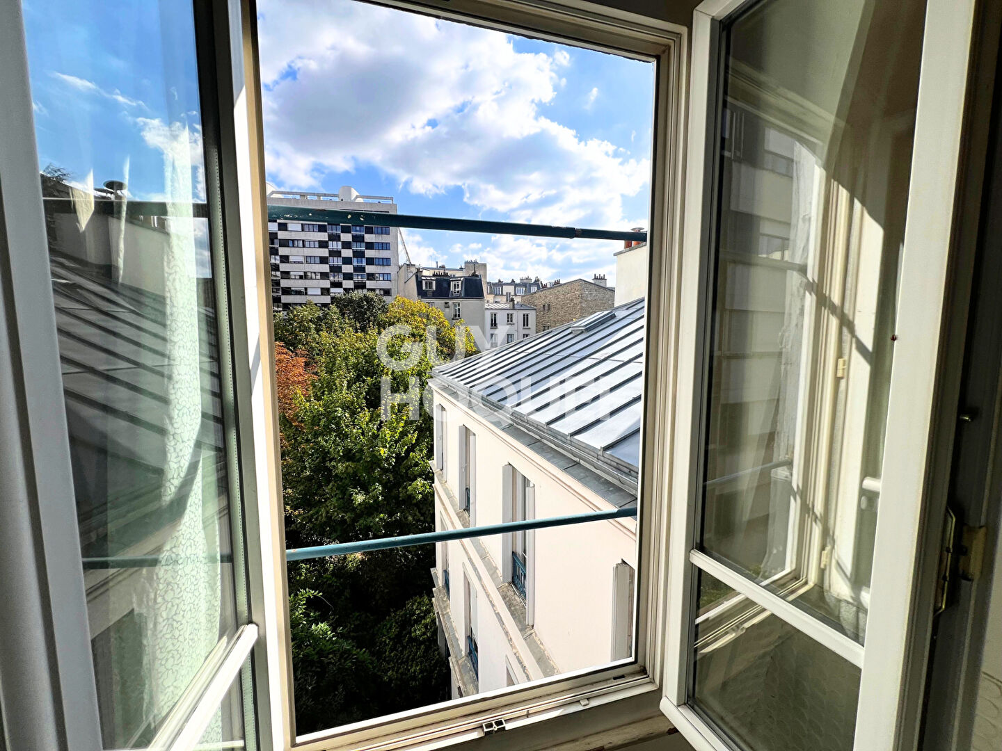 Studio 8.75 m2 PARIS 15 CONVENTION
