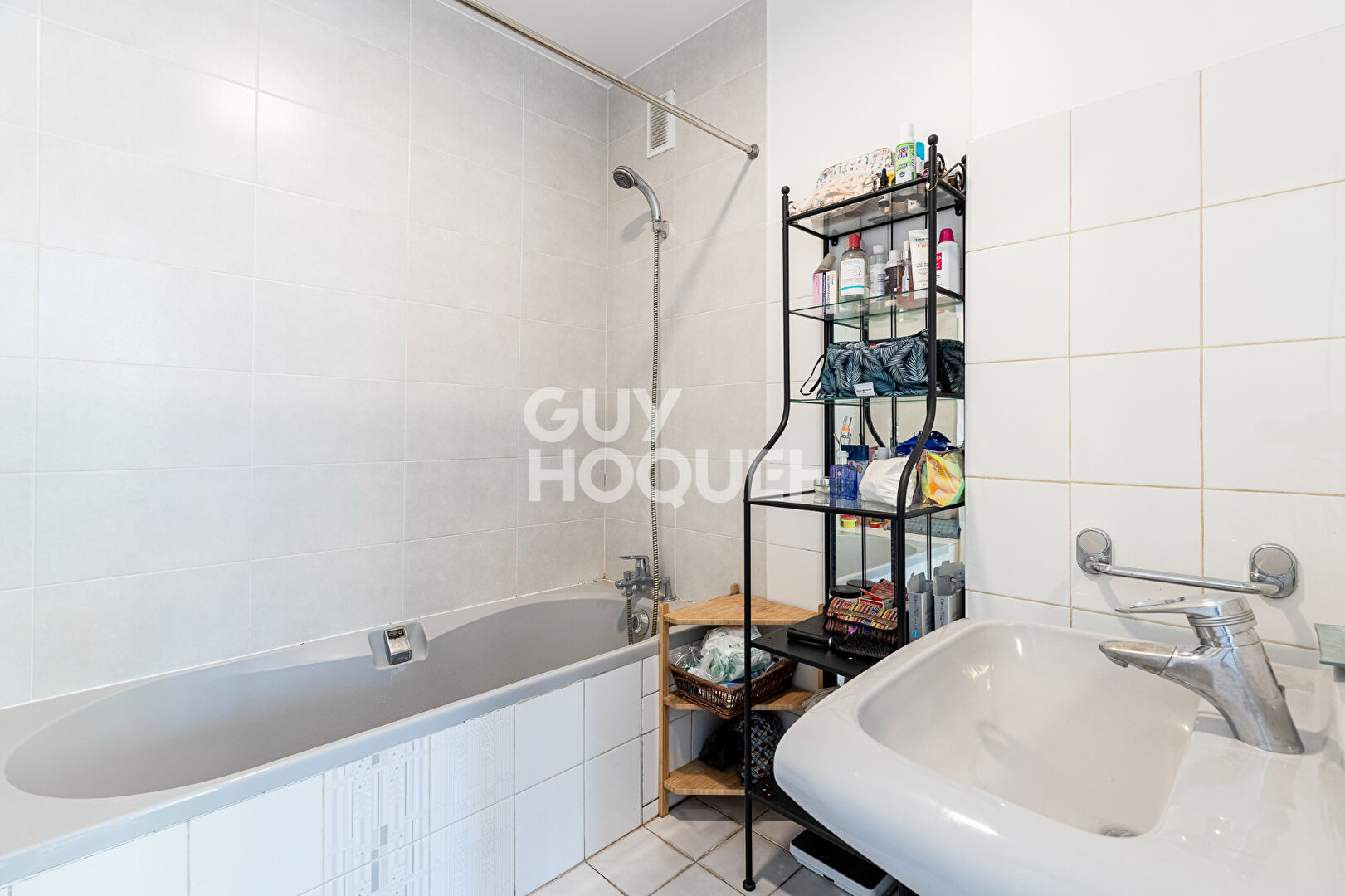 Appartement Paris 3 pièce(s) 52.45 m2 terrasse