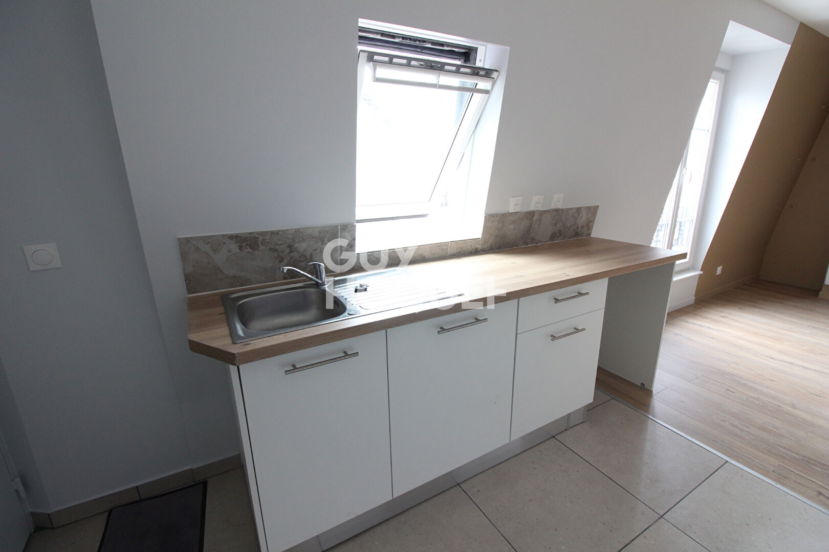 Appartement Paris 3 pièce(s) 52.11 m2