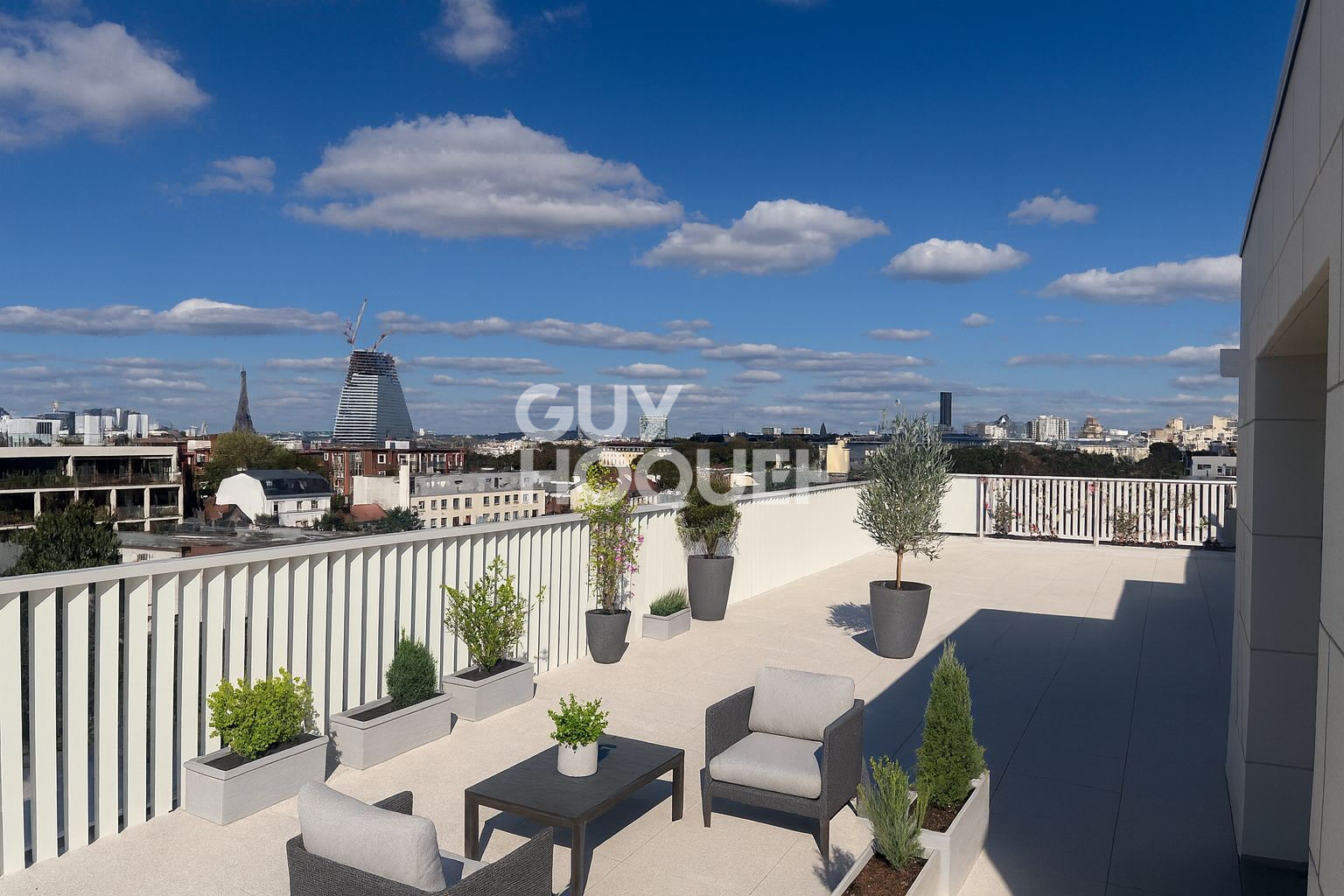 Duplex avec grande terrasse en rooftop - ISSY LES MOULINEAUX