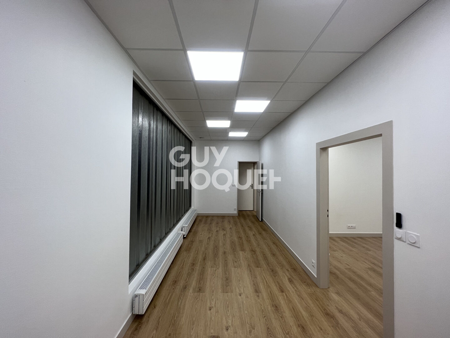 Local d'activité Paris 15 - Charles Michels