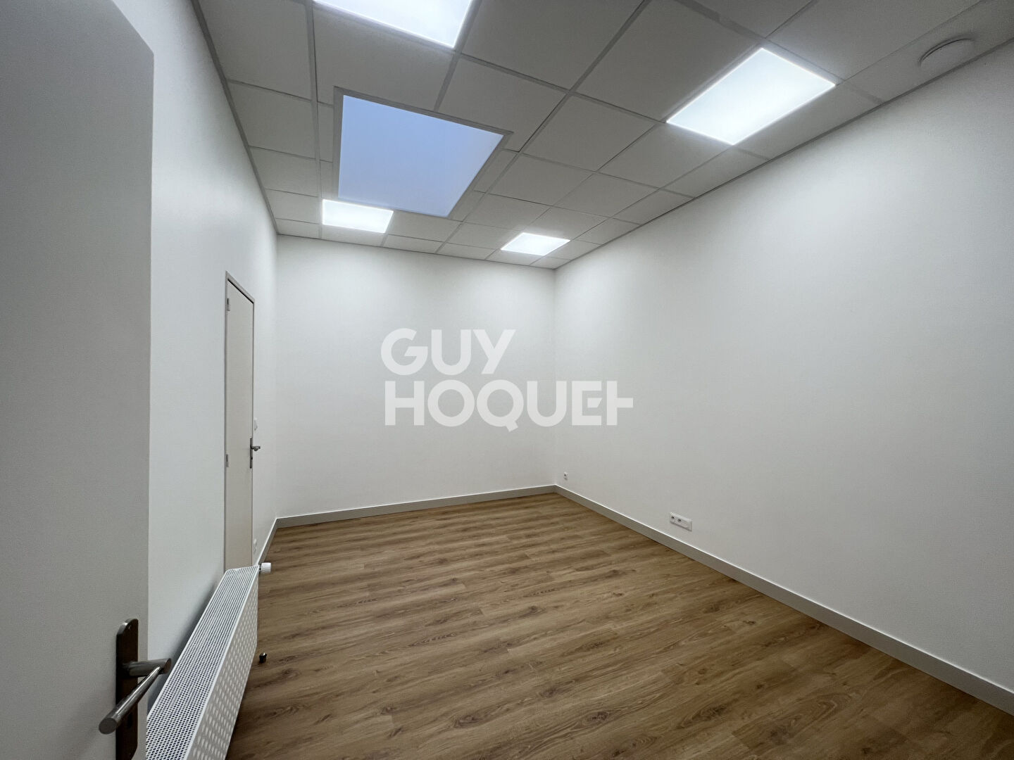 Local d'activité Paris 15 - Charles Michels