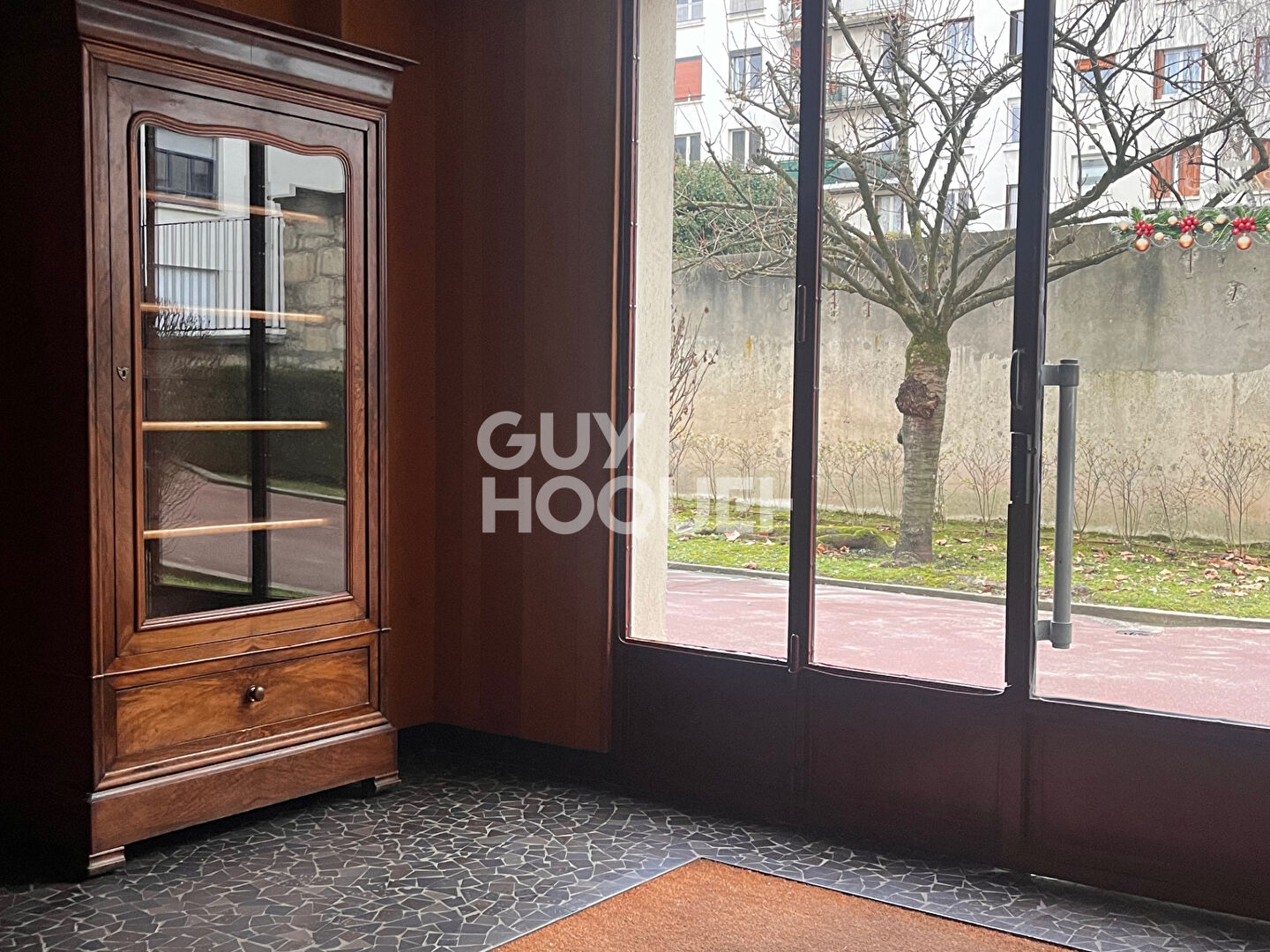 APPARTEMENT  2/3 PIECES  de 50m2 - PARIS 15°PARC G.BRASSENS - A RENOVER