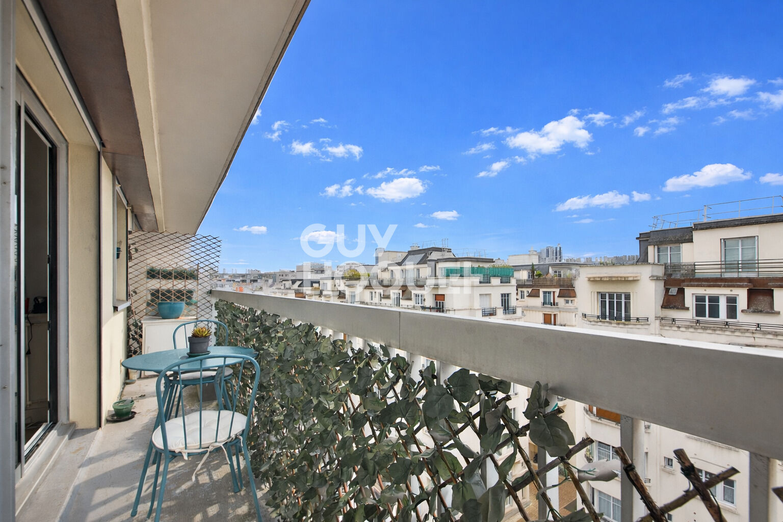 75015 CONVENTION  / DERNIER ETAGE 2 PIECES 50M² AVEC BALCON + PARKING