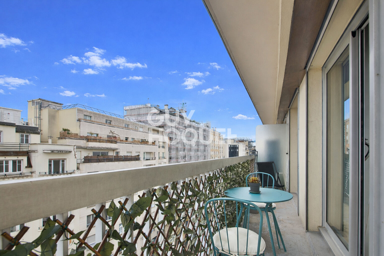 75015 CONVENTION  / DERNIER ETAGE 2 PIECES 50M² AVEC BALCON + PARKING