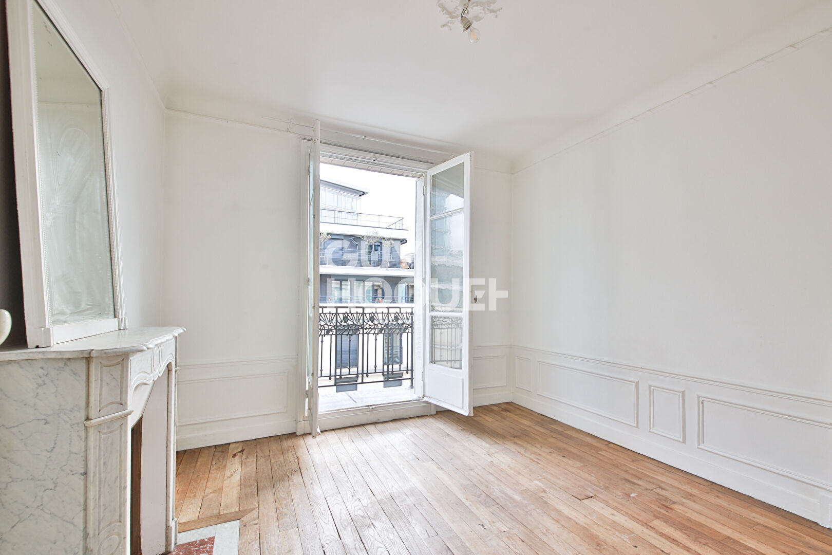 Appartement Paris 3 pièces rue Saint Charles PARIS 15