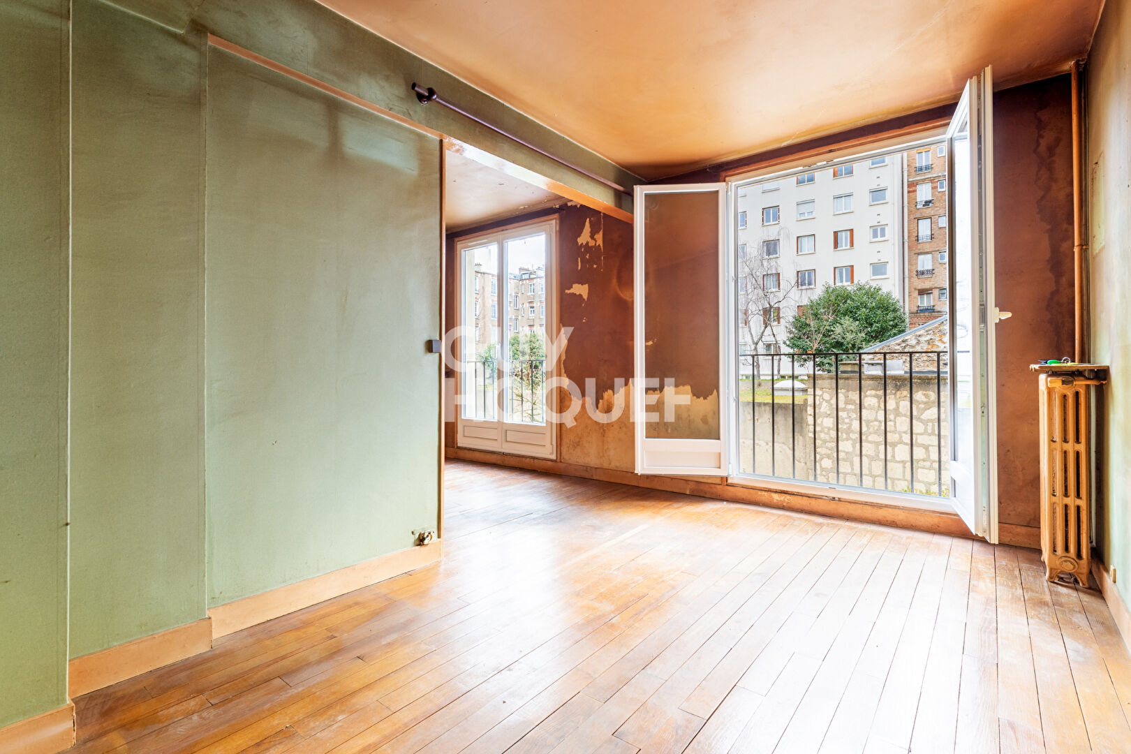 APPARTEMENT  2/3 PIECES  de 50m2 - PARIS 15°PARC G.BRASSENS - A RENOVER