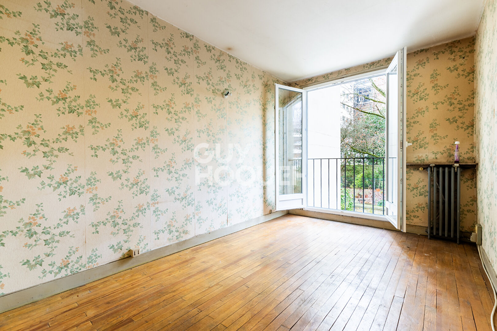 APPARTEMENT  2/3 PIECES  de 50m2 - PARIS 15°PARC G.BRASSENS - A RENOVER