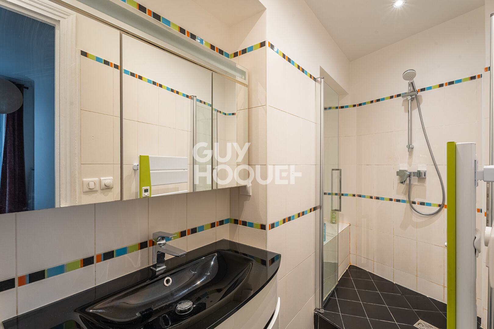 Appartement 2/3 pièces - Traversant - Balcon - Immeuble ancien de standing