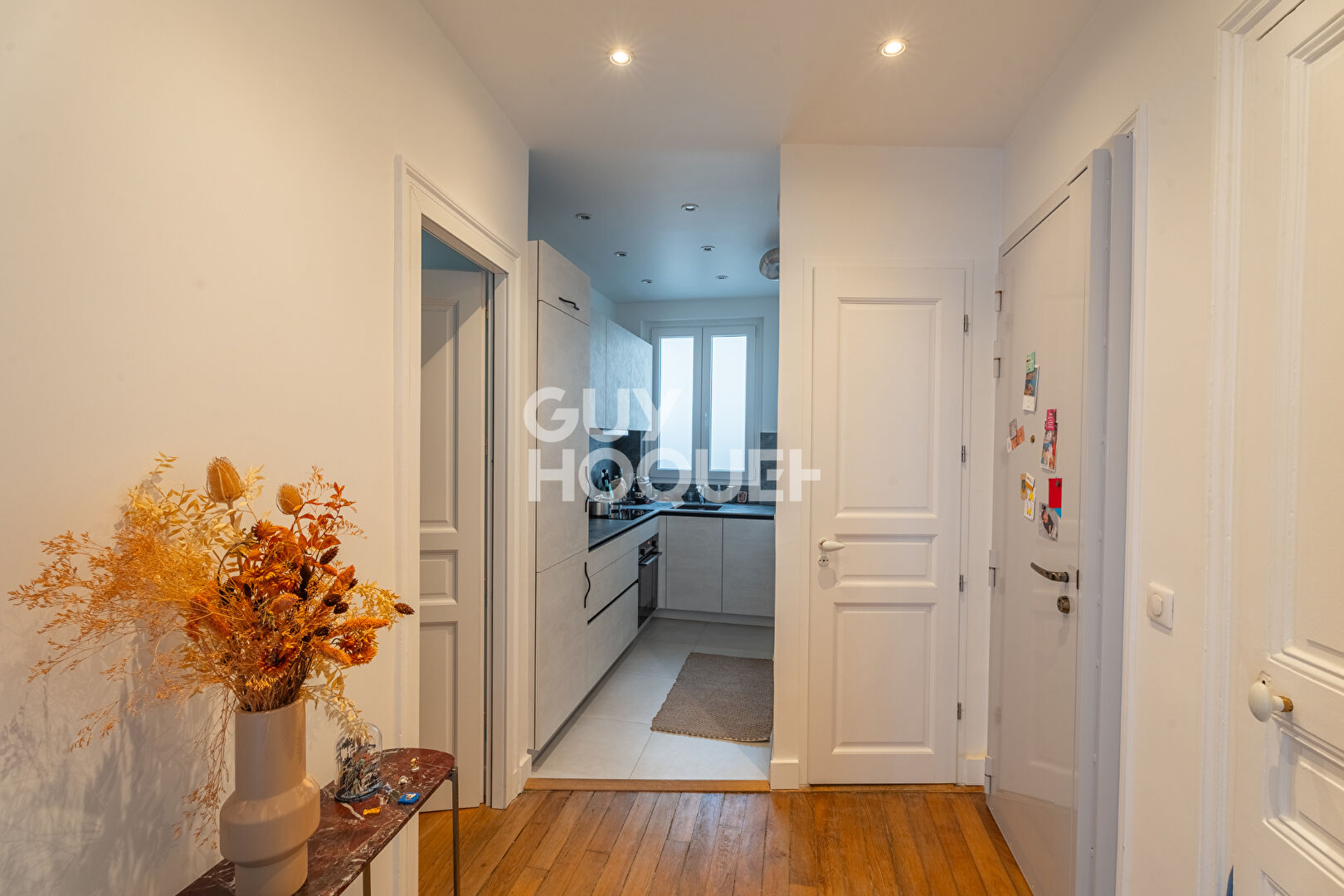 Appartement 2/3 pièces - Traversant - Balcon - Immeuble ancien de standing