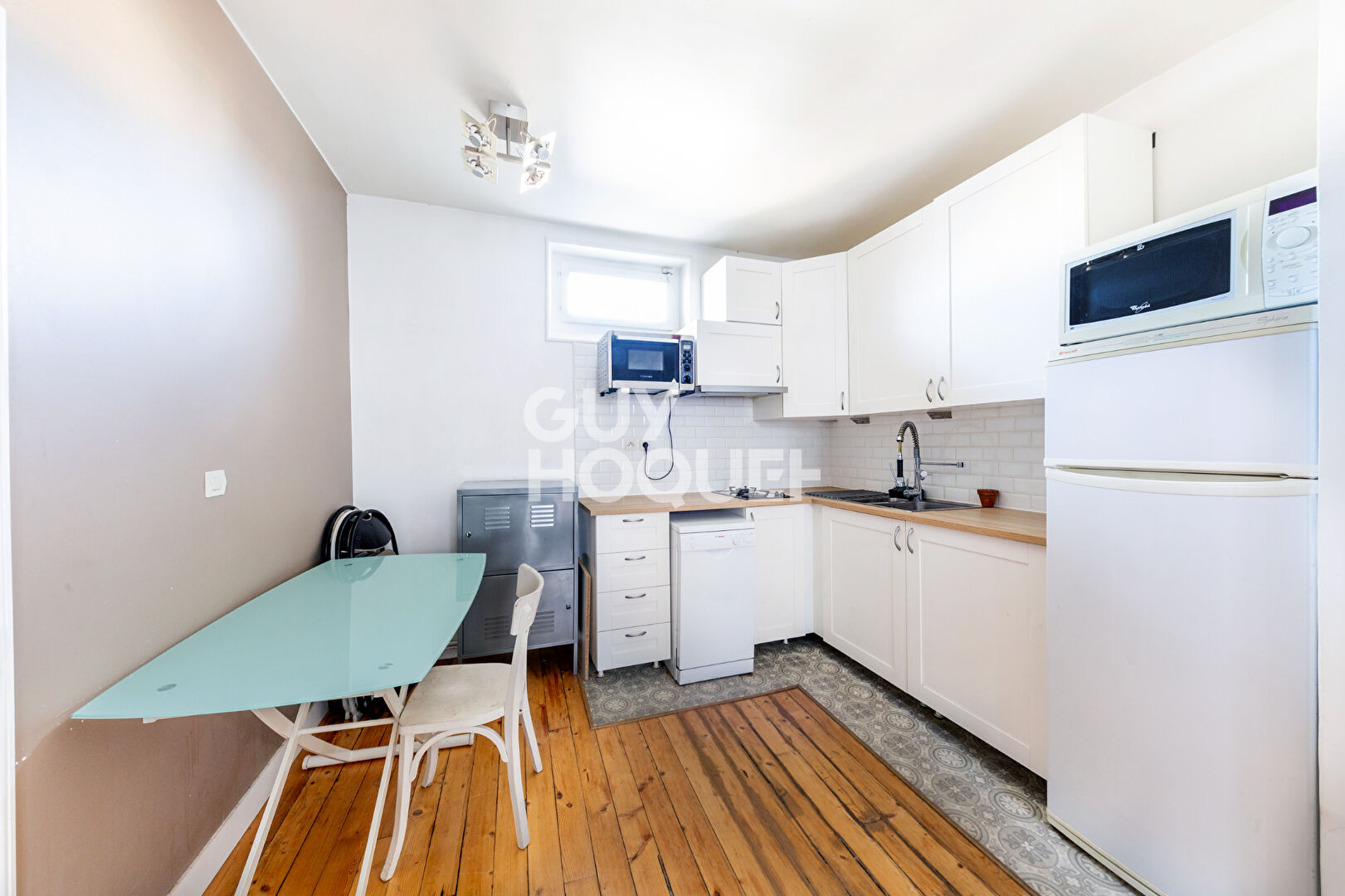 75015 DUPLEIX / COMMERCE- DERNIER ETAGE 3 PIECES 44M²