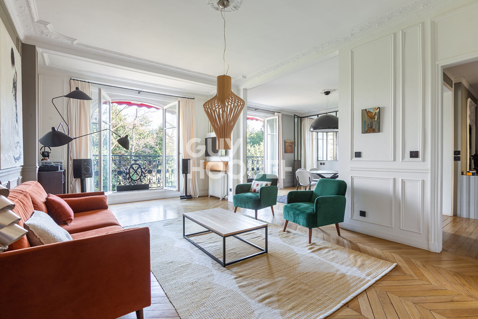 Appartement Paris 6 pièce(s) 160 m2