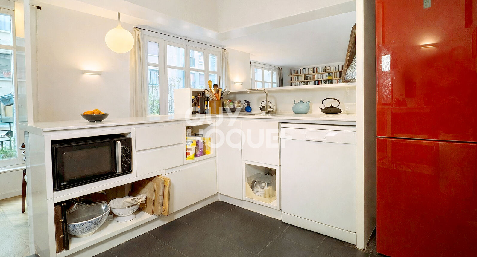 Appartement d'Exception 177 m2 - Quadruple Exposition dans Immeuble Art Déco