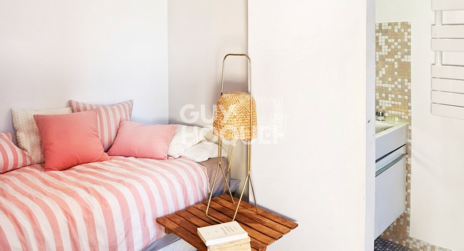 Appartement d'Exception 177 m2 - Quadruple Exposition dans Immeuble Art Déco