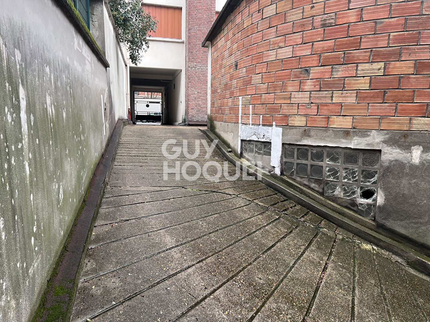 CONVENTION / CRONSTADT - PARKING