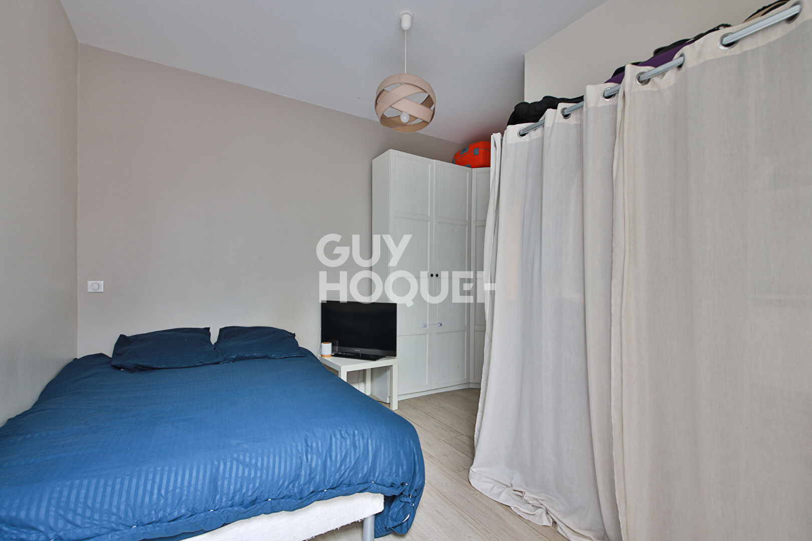 Appartement 3 pièces  en rez-de-cour PARIS 15