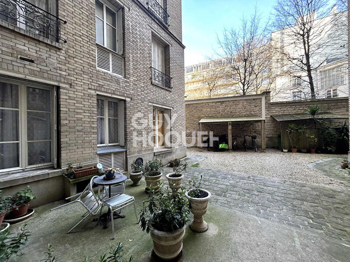 Studio fonctionnel en dernier étage - Idéal investisseur ou premier achat