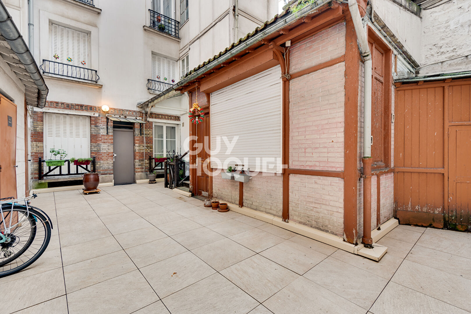 APPARTEMENT 2 PIECES  - PARIS 15