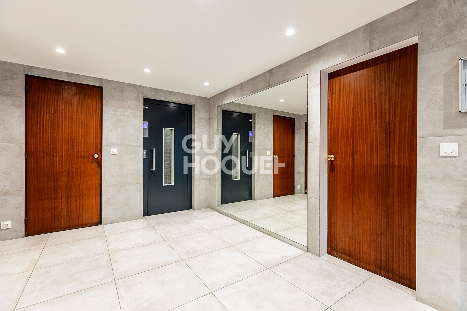 Appartement Paris 2 pièces PARIS 15 - COMMERCE - LA MOTTE-PICQUET