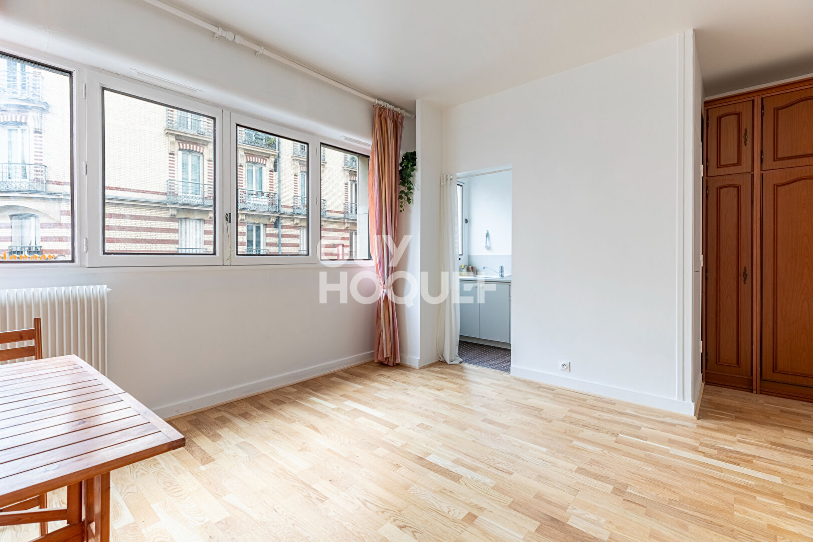 75015 COMMERCE / CAMBRONNE - STUDIO 30M² + BOX