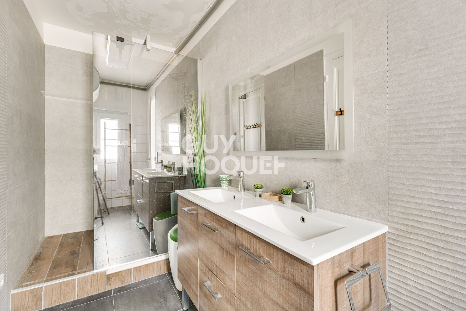 3 pièces, 2 chambres - charme de l'ancien et confort moderne