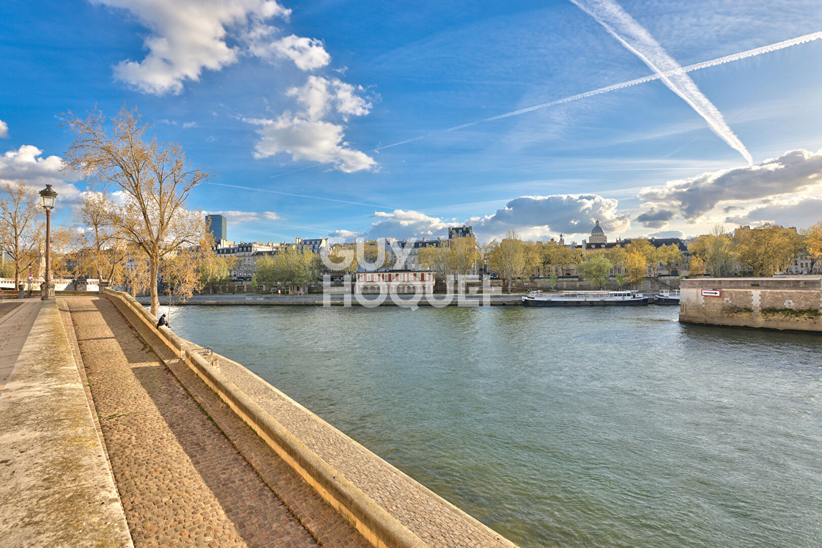 APPARTEMENT  DEUX PIECES DE 42 m2 - ILE ST.LOUIS