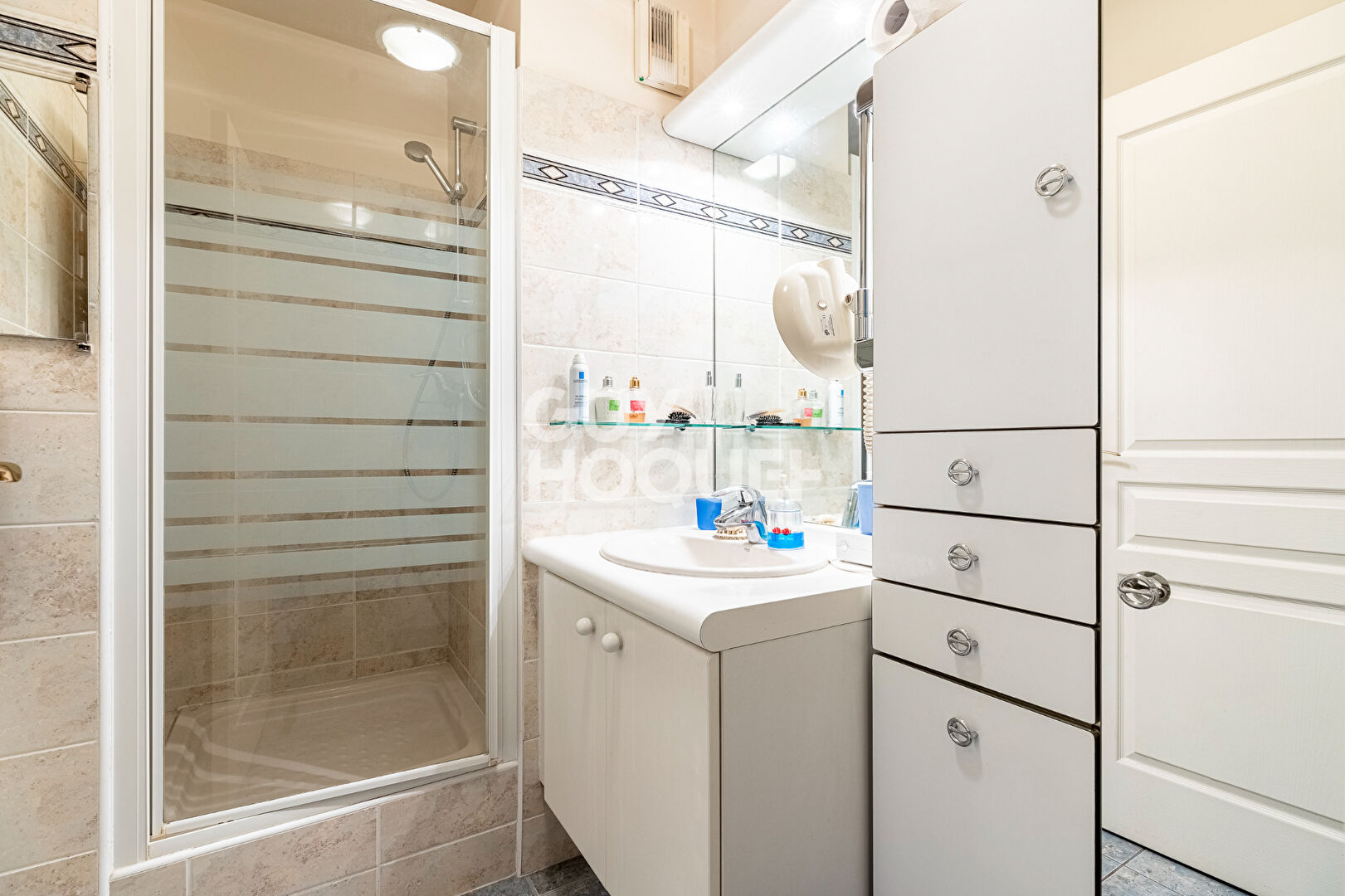 Appartement familial  3 chambres 75020 Paris