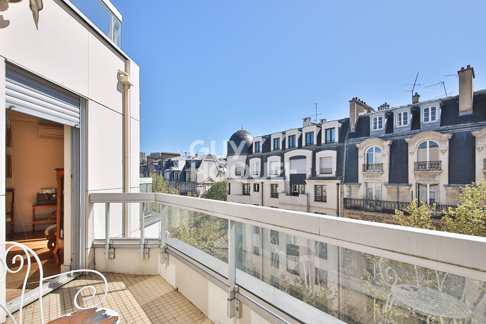 APPARTEMENT 2 PIECES DE 57 M2 - RESIDENCE SENIOR PARIS 16
