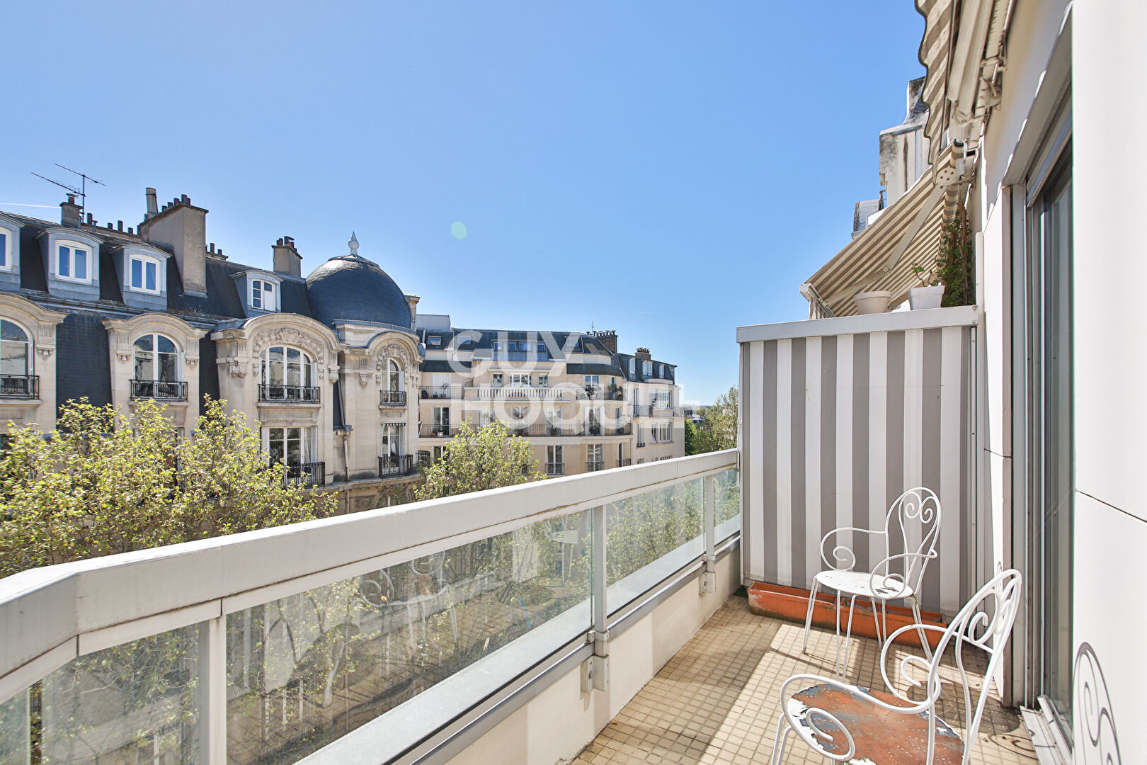 APPARTEMENT 2 PIECES DE 57 M2 - RESIDENCE SENIOR PARIS 16