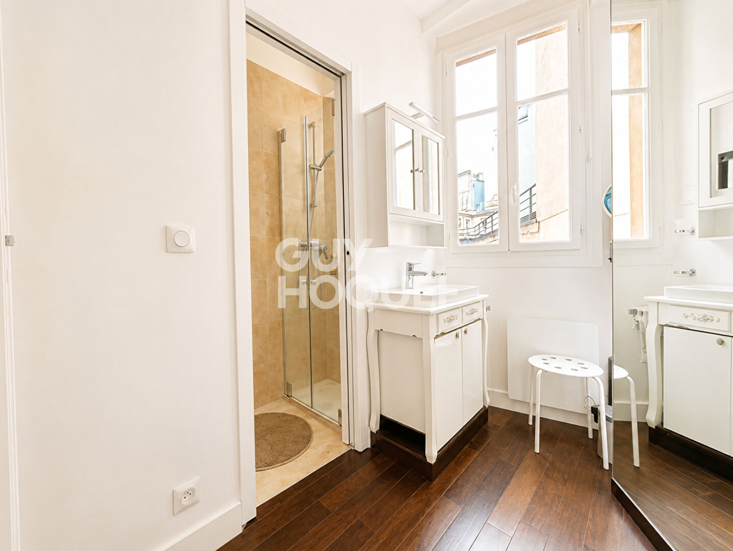 Appartement de charme de 43m2 entièrement rénové par architecte ? Paris 5e