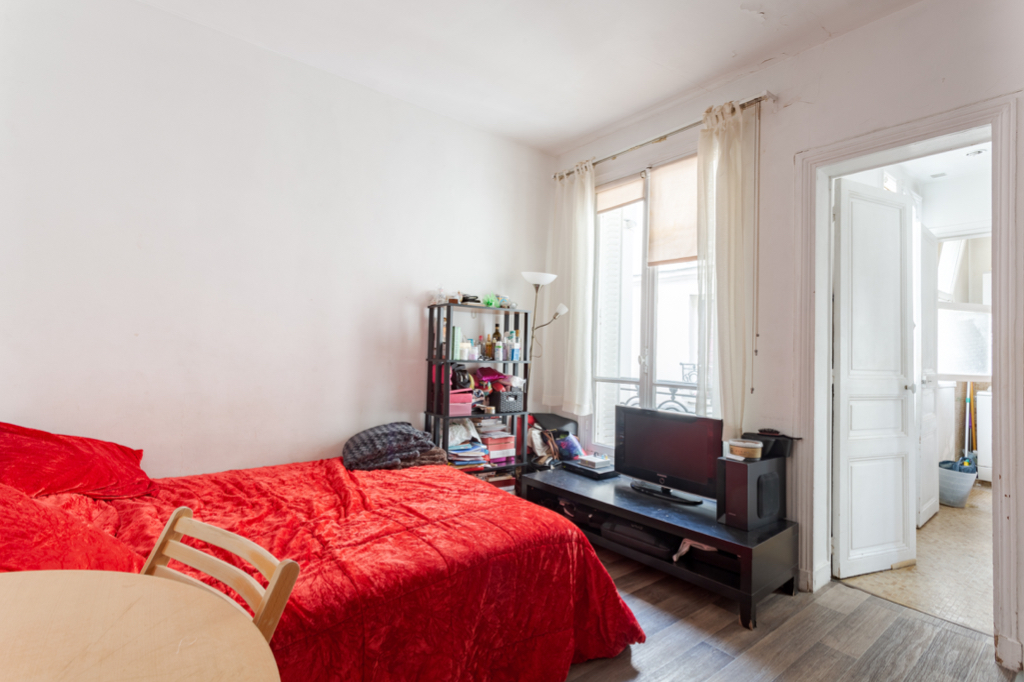 À vendre, appartement 1 pièce d'environ 21,85 m² quartier champs Elysée dans le 8e arrondissement de PARIS (75008).