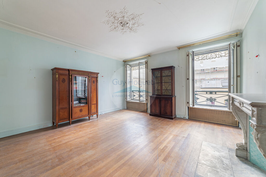Paris 9 - 4/5 Pièces - 85.05m²Lc - 990 000 - M° Anvers