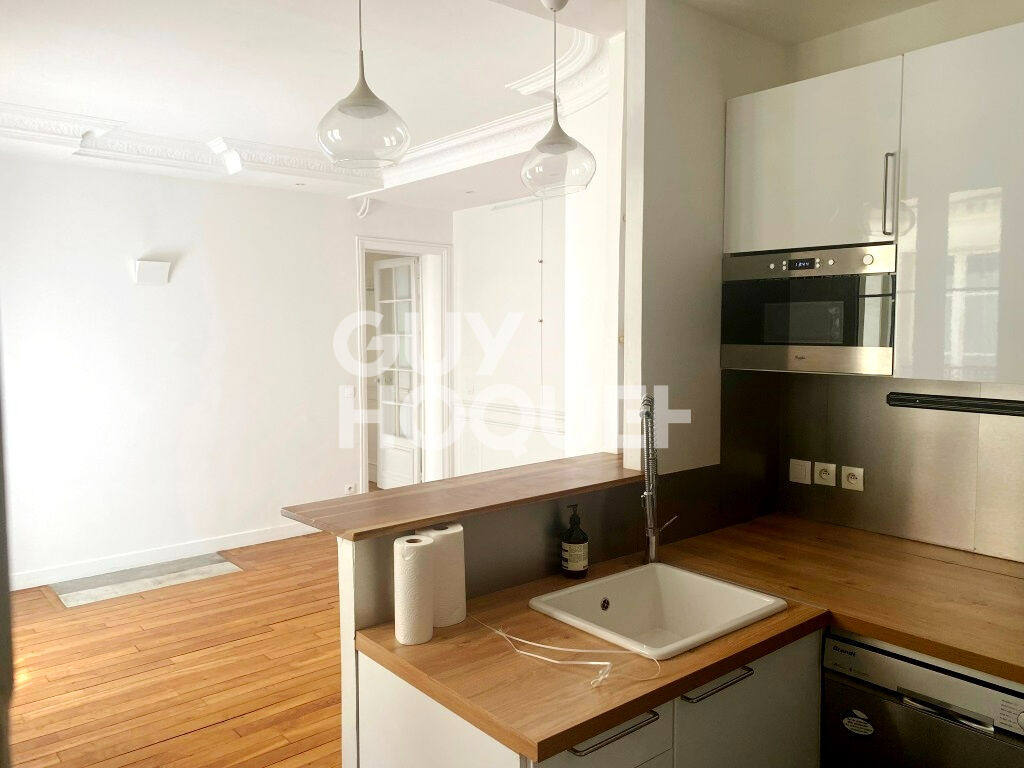 Paris 9 - 3 Pièces Non meublé - 56.50m² - 1690 - M° Anvers