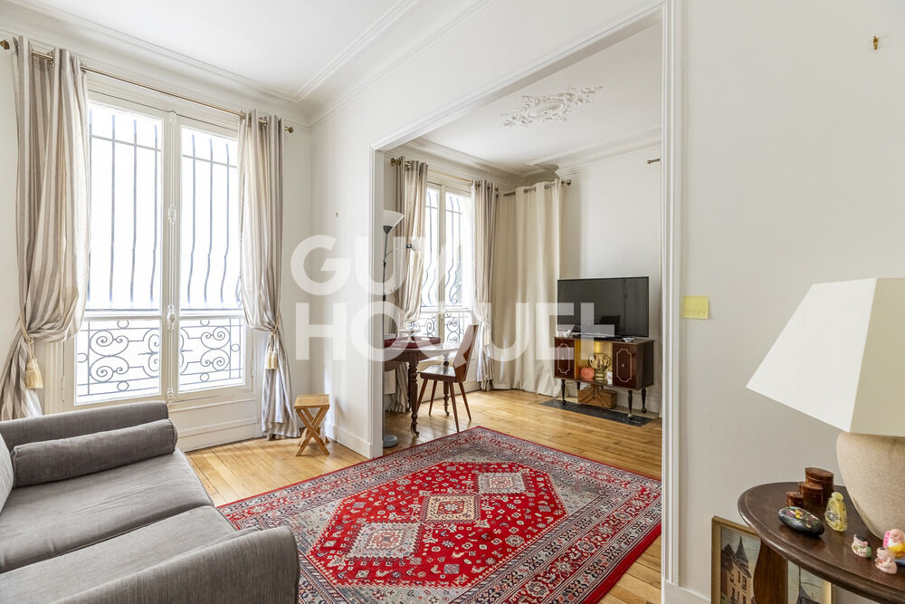 PARIS IX - 3 Pièces - 53.57m² - 540 000 - M° Anvers