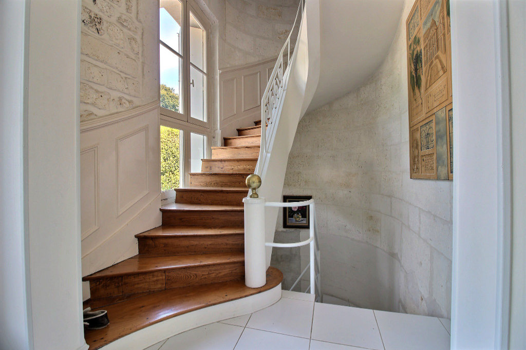 ANGOULÊME - MAISON DE MAÎTRE