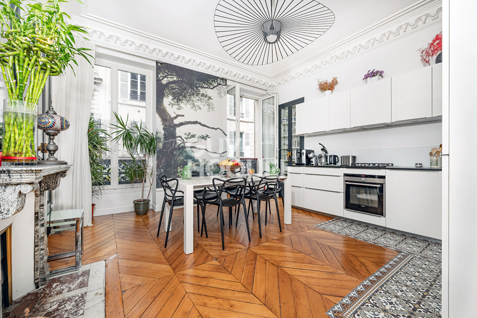 Magnifique appartement de réception de 141 m² rue La Bruyère