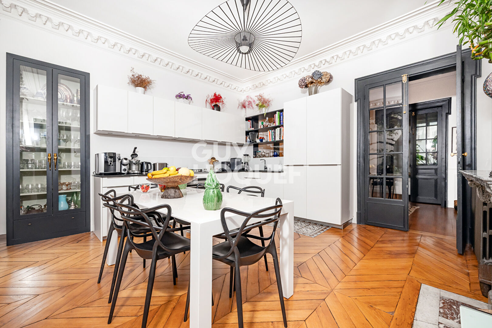 Magnifique appartement de réception de 141 m² rue La Bruyère