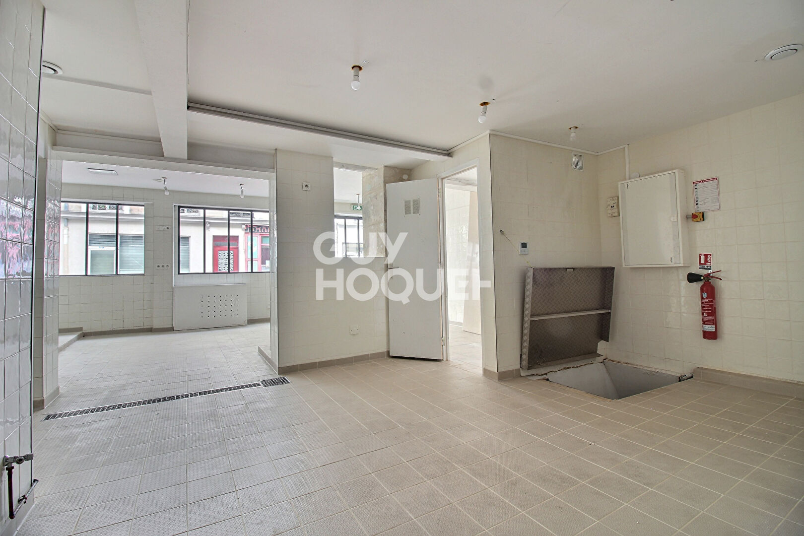 Local d'activité Paris 57.46 m2