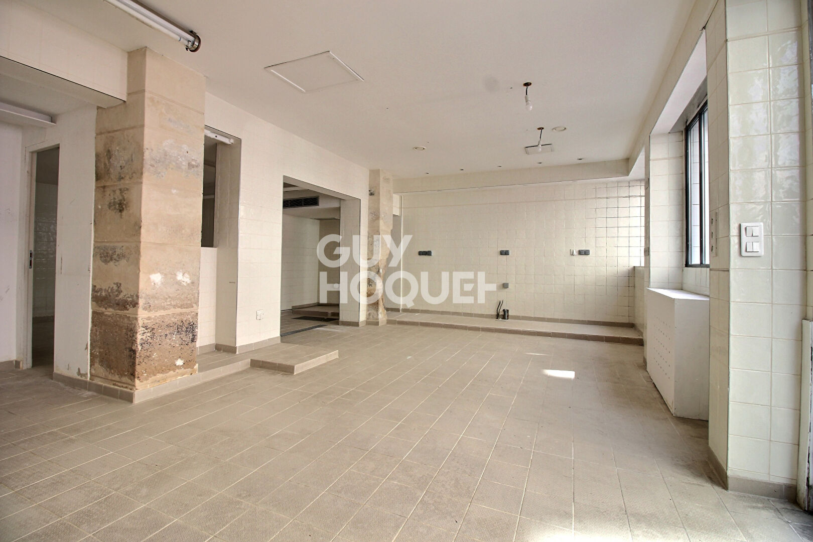 Local d'activité Paris 57.46 m2