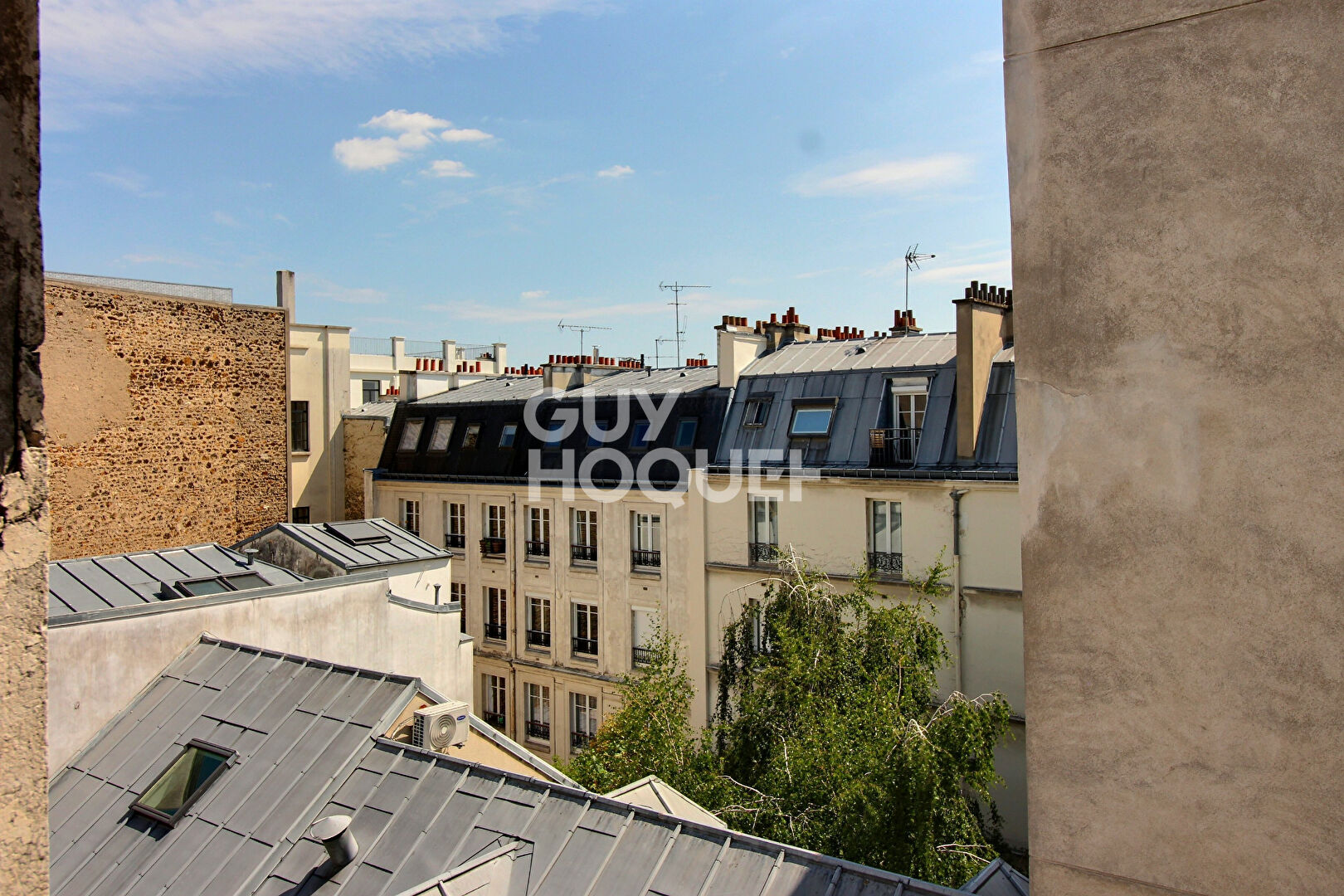 2 PIECES AVEC BALCON - PARIS 9 SAINT-GEORGES - MARTYRS