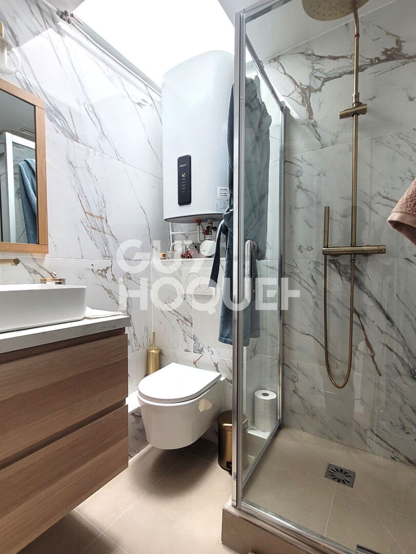 Très beau studio rénové - Martyrs 75009