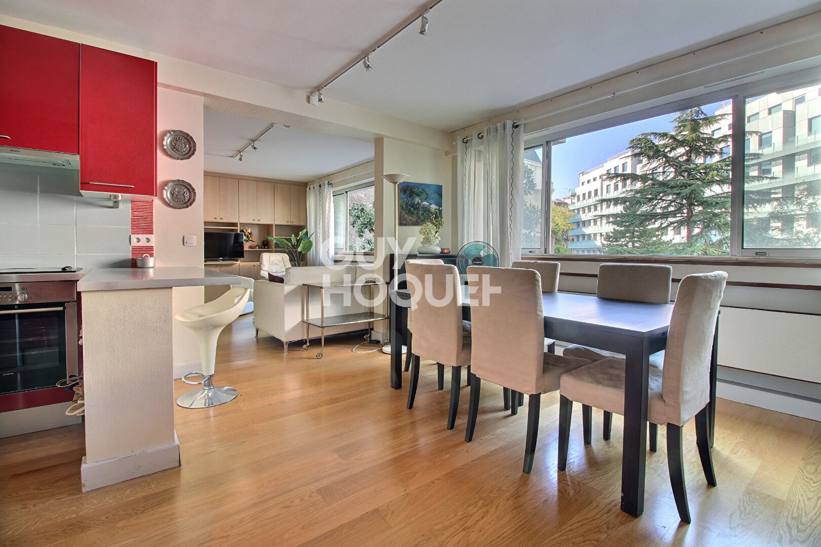 Appartement 4 pièces (87 m²) + 2 places de parking - Saint Lazare 75009