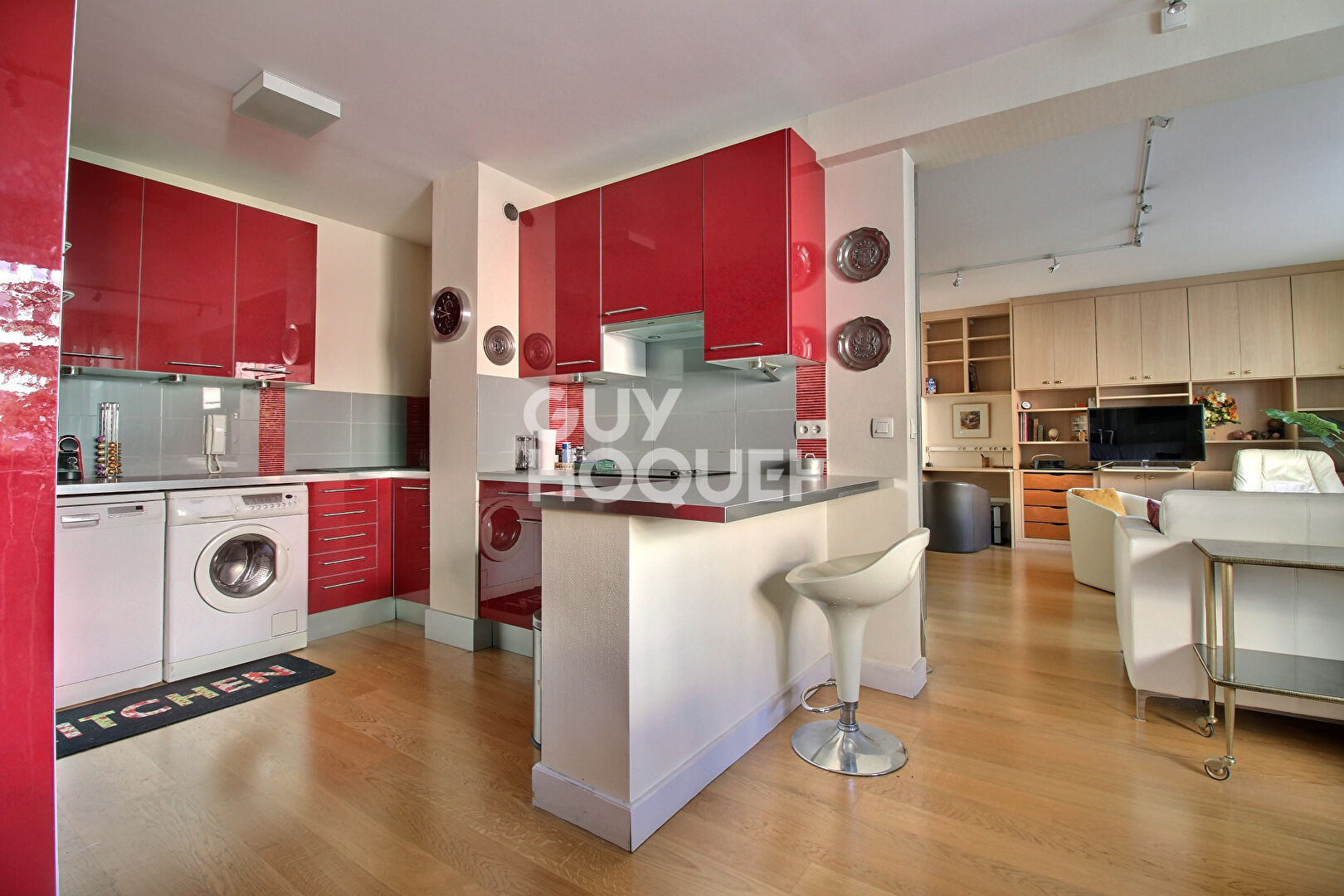 Appartement 4 pièces (87 m²) + 2 places de parking - Saint Lazare 75009